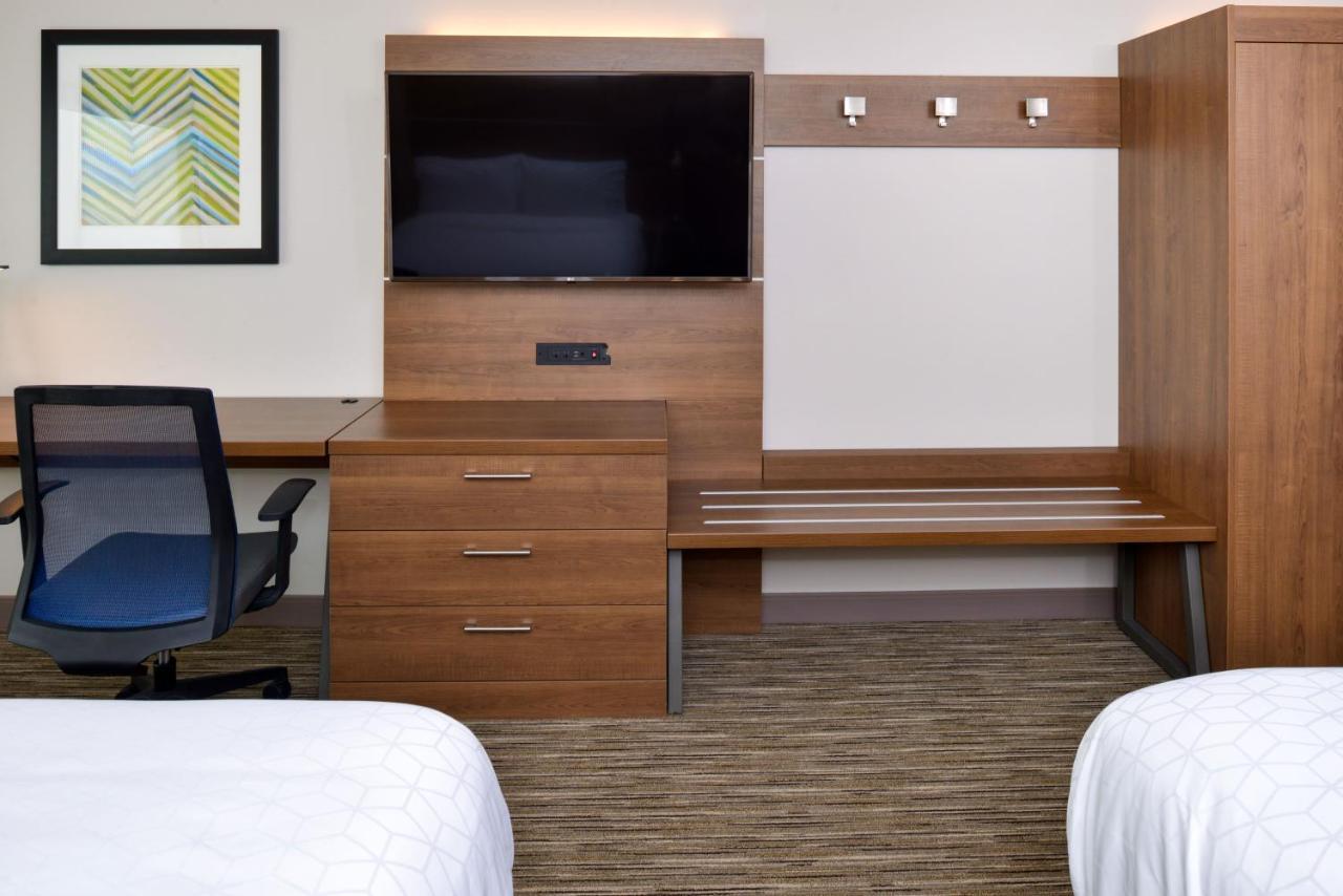 Holiday Inn Express & Suites - Ottumwa By Ihg Exterior photo