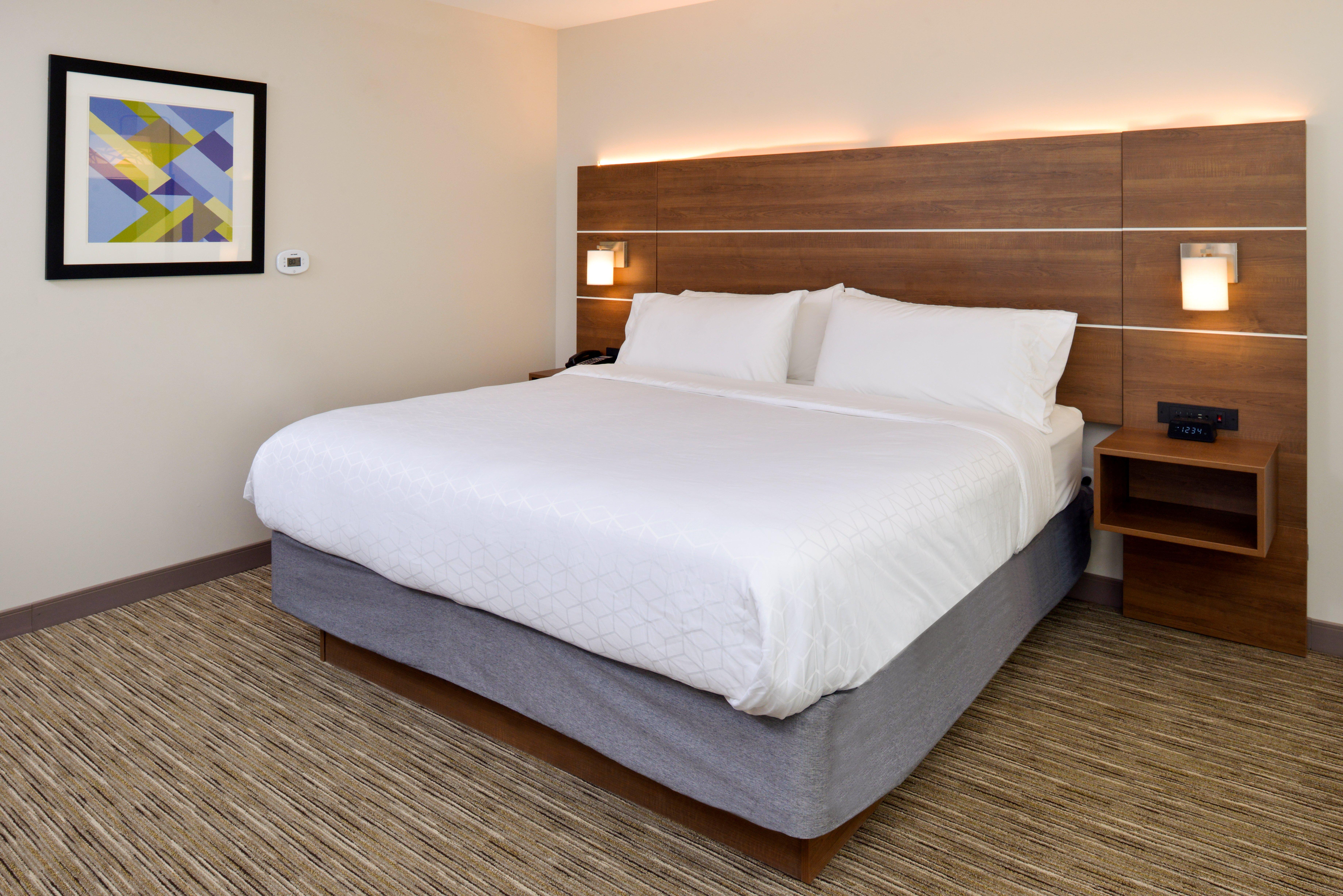 Holiday Inn Express & Suites - Ottumwa By Ihg Exterior photo