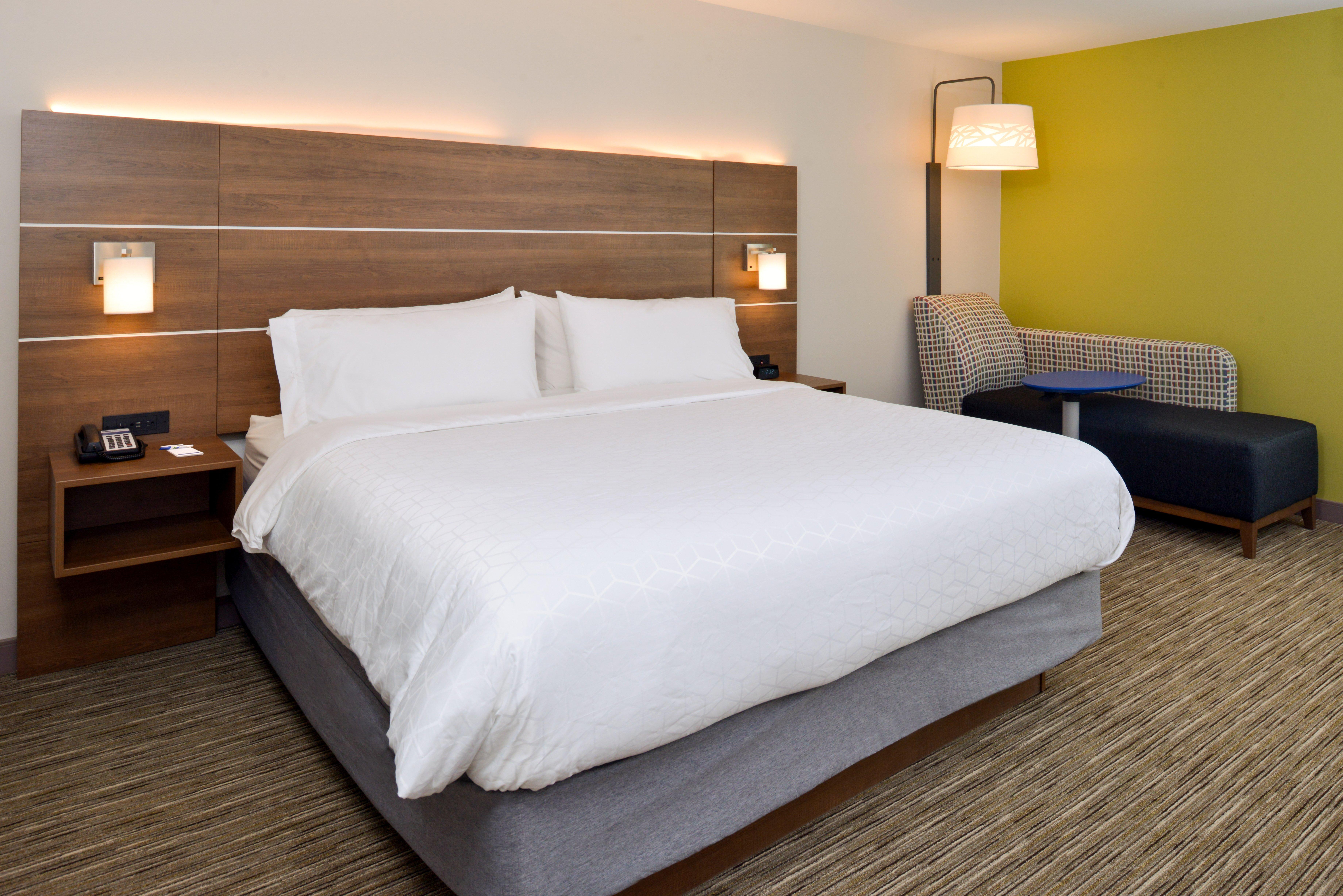 Holiday Inn Express & Suites - Ottumwa By Ihg Exterior photo